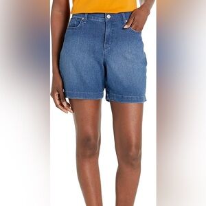 Gloria Vanderbelt Amanda Shorts All Around  Slimming Effect Size 18